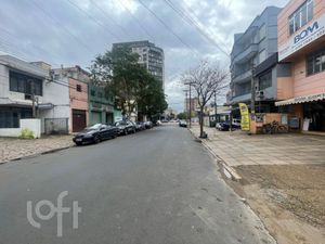 Image 22 - 895192