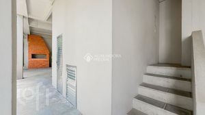 Image 6 - 895196
