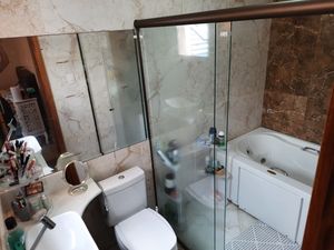 Image 4 - 895224