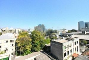 Image 15 - 895225