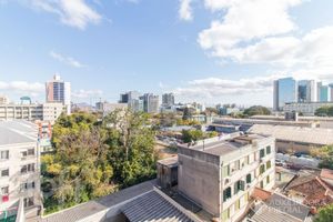 Image 1 - 895225