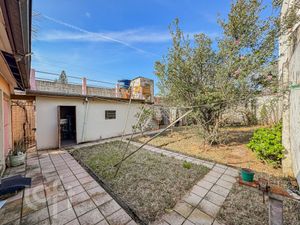 Image 8 - 895226
