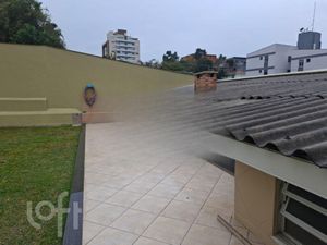 Image 23 - 895246