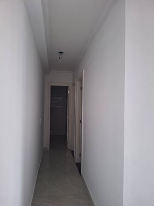 Image 8 - 895300