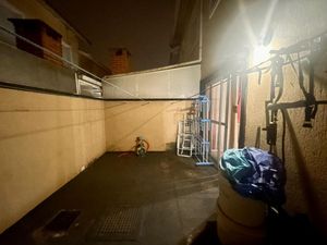 Image 18 - 895301