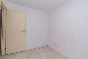 Image 11 - 895314