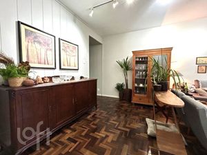 Image 17 - 895315