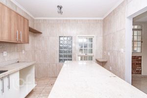 Image 33 - 895316