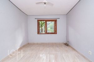 Image 3 - 895316