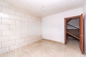 Image 38 - 895316