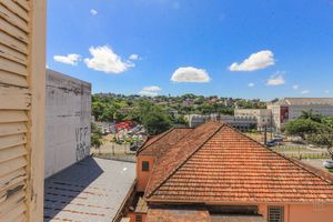 Image 45 - 895317