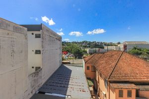 Image 42 - 895317