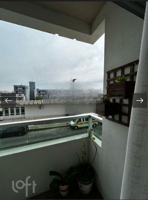 Image 3 - 895352