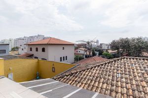Image 35 - 895372