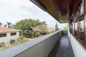 Image 60 - 895372