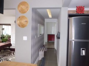 Image 9 - 895373