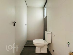 Image 8 - 895377