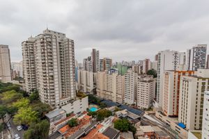 Image 3 - 895457