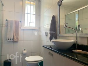 Image 9 - 895459