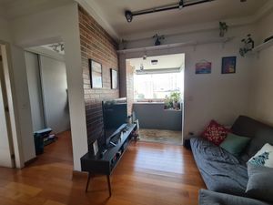 Image 4 - 895491