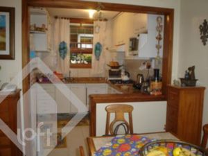 Image 4 - 895495