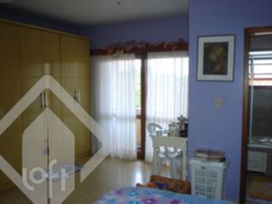 Image 9 - 895495