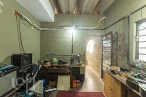Image 16 - 895503