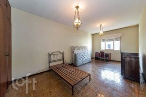 Image 7 - 895503