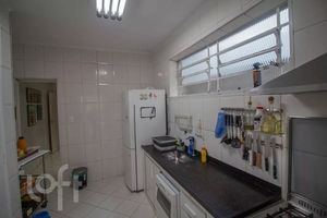 Image 35 - 895505