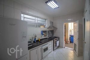 Image 34 - 895505