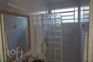 Image 37 - 895505