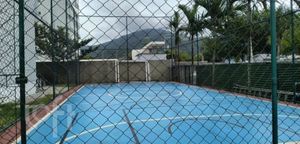 Image 14 - 895507