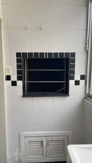 Image 19 - 895510