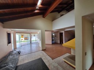 Image 9 - 895513