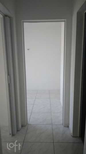 Image 9 - 895515