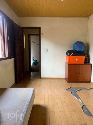 Image 19 - 895525