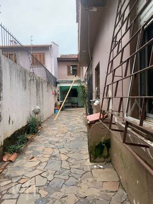 Image 28 - 895525