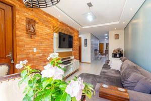 Image 11 - 895541