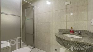 Image 9 - 895543