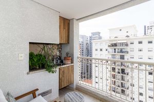 Image 3 - 895546