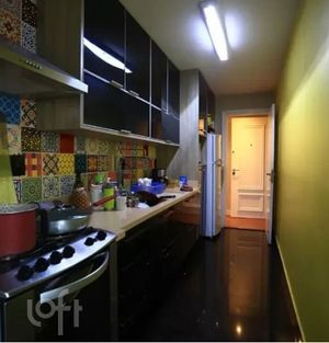 Image 4 - 895555
