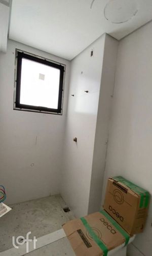 Image 7 - 895579