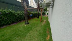 Image 21 - 895602