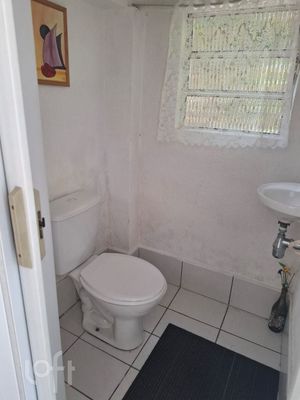 Image 9 - 895615