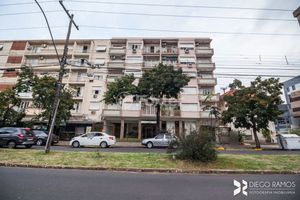 Image 14 - 895616
