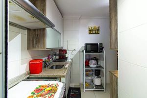 Image 13 - 895622