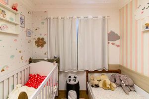 Image 18 - 895622