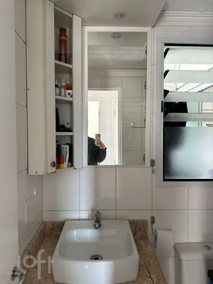 Image 11 - 895632