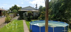 Image 19 - 895637