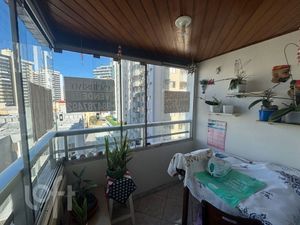 Image 1 - 895639